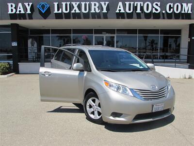 2017 Toyota Sienna LE 8-Passenger - Photo 36 - Dublin, CA 94568