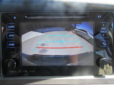 2017 Toyota Sienna LE 8-Passenger - Photo 18 - Dublin, CA 94568