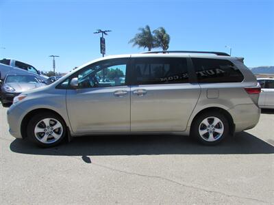 2017 Toyota Sienna LE 8-Passenger - Photo 4 - Dublin, CA 94568