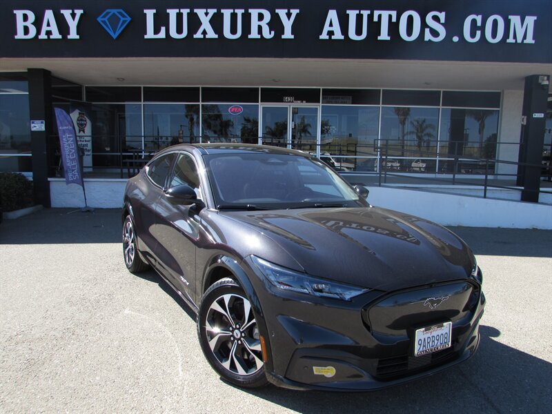 2022 Ford Mustang Mach-E Premium  