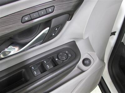 2023 GMC Terrain SLT   - Photo 7 - Dublin, CA 94568