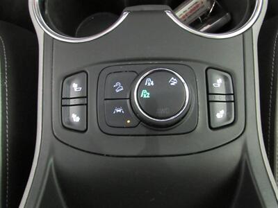 2023 GMC Terrain SLT   - Photo 17 - Dublin, CA 94568