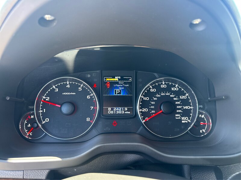 2013 Subaru Outback 3.6R Limited photo 17