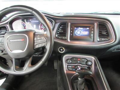 2015 Dodge Challenger SXT   - Photo 21 - Dublin, CA 94568