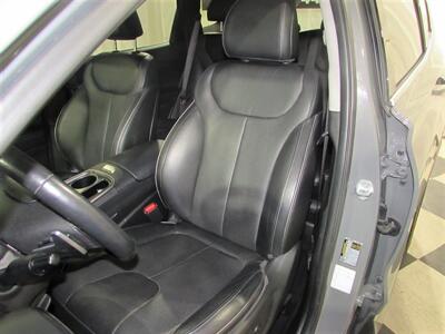 2023 Hyundai SANTA FE Limited   - Photo 17 - Dublin, CA 94568