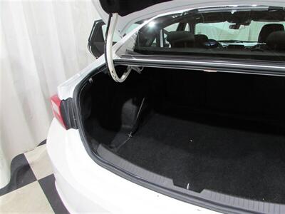 2023 Chevrolet Malibu LT   - Photo 39 - Dublin, CA 94568