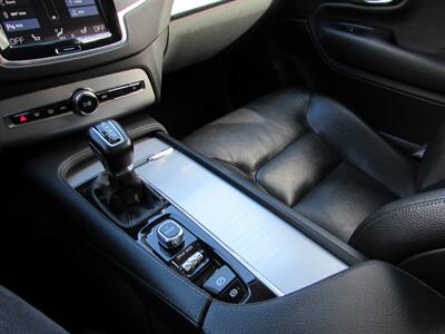 2016 Volvo XC90 T6 Momentum   - Photo 21 - Dublin, CA 94568