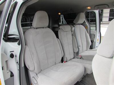 2013 Toyota Sienna LE 8-Passenger   - Photo 26 - Dublin, CA 94568