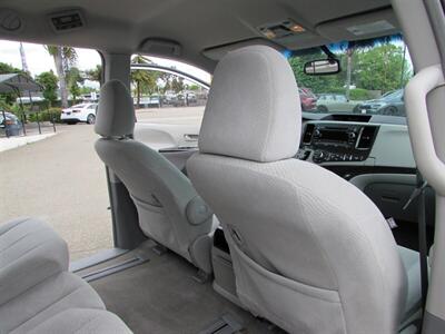 2013 Toyota Sienna LE 8-Passenger   - Photo 27 - Dublin, CA 94568