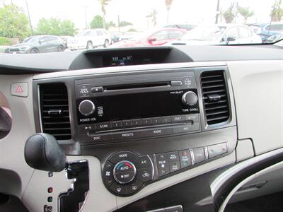 2013 Toyota Sienna LE 8-Passenger   - Photo 16 - Dublin, CA 94568
