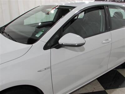 2016 Volkswagen e-Golf SE   - Photo 28 - Dublin, CA 94568