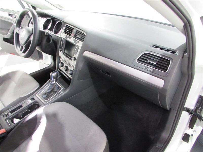 2016 Volkswagen e-Golf SE   - Photo 62 - Dublin, CA 94568