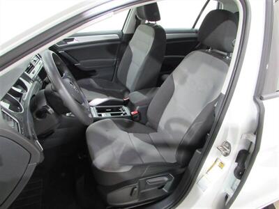 2016 Volkswagen e-Golf SE   - Photo 52 - Dublin, CA 94568