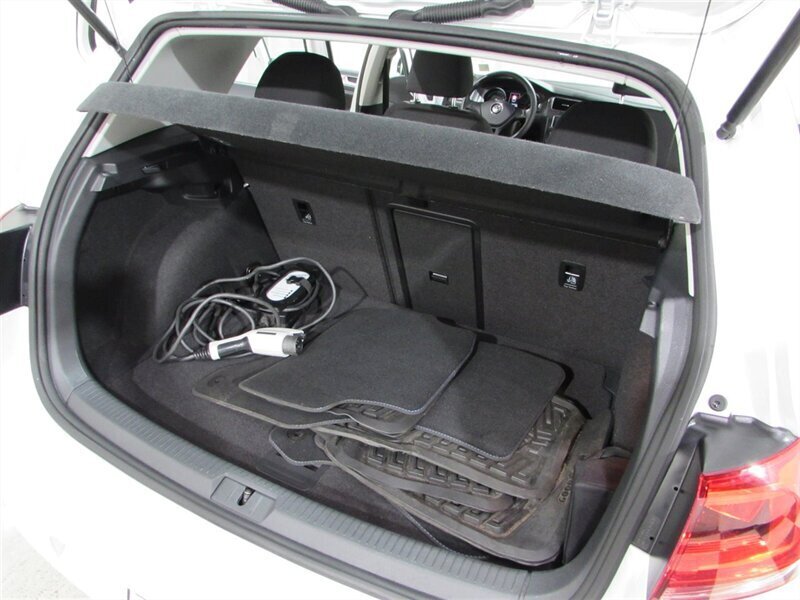 2016 Volkswagen e-Golf SE   - Photo 74 - Dublin, CA 94568