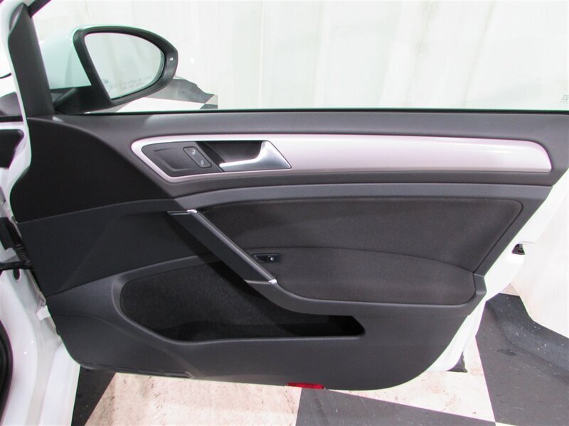 2016 Volkswagen e-Golf SE   - Photo 66 - Dublin, CA 94568