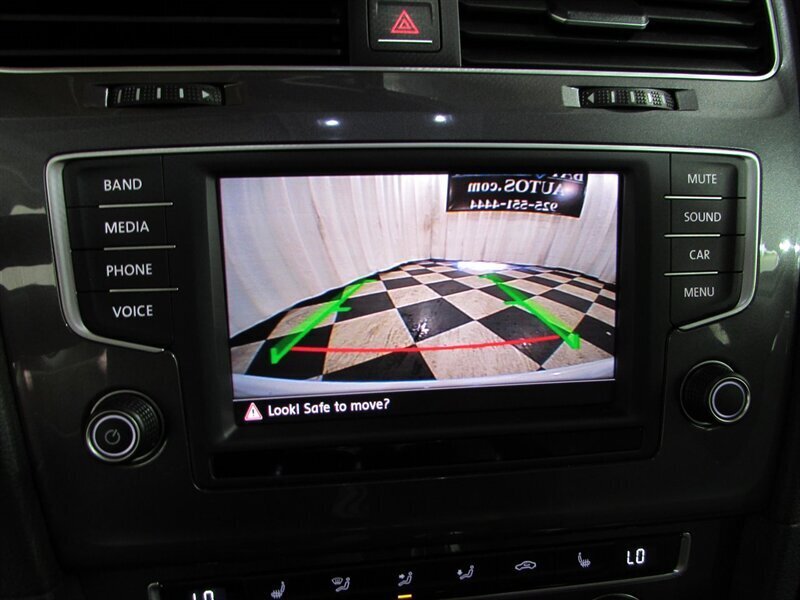 2016 Volkswagen e-Golf SE   - Photo 42 - Dublin, CA 94568