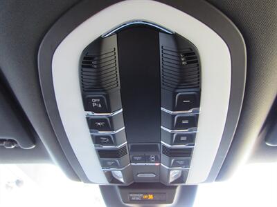2020 Porsche Macan S   - Photo 19 - Dublin, CA 94568
