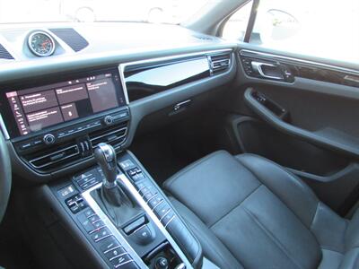 2020 Porsche Macan S   - Photo 15 - Dublin, CA 94568