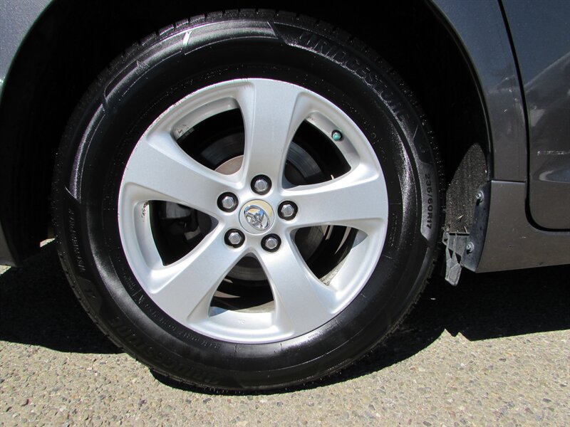 2012 Toyota Sienna LE 8-Passenger - Photo 29 - Dublin, CA 94568
