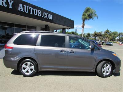 2012 Toyota Sienna LE 8-Passenger - Photo 8 - Dublin, CA 94568
