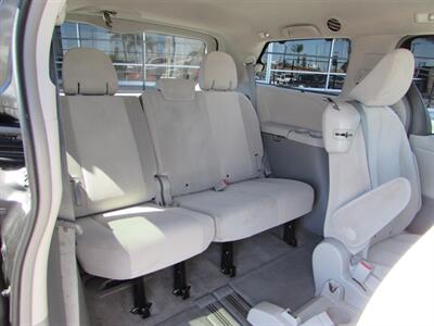 2012 Toyota Sienna LE 8-Passenger - Photo 24 - Dublin, CA 94568