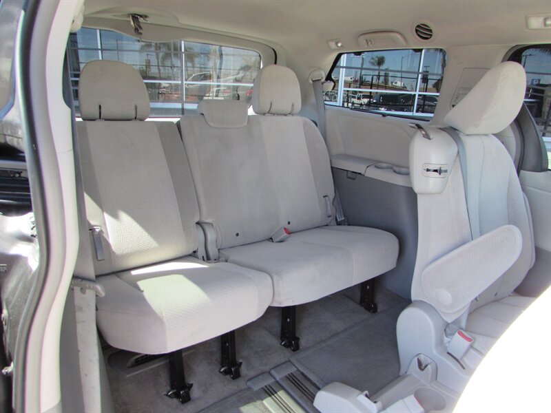 2012 Toyota Sienna LE 8-Passenger - Photo 24 - Dublin, CA 94568