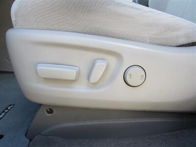 2012 Toyota Sienna LE 8-Passenger - Photo 11 - Dublin, CA 94568