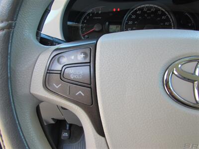 2012 Toyota Sienna LE 8-Passenger - Photo 13 - Dublin, CA 94568