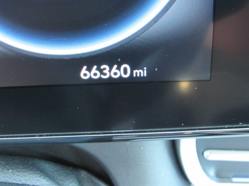 2023 Hyundai ELANTRA Hybrid Luxury - Photo 16 - Dublin, CA 94568