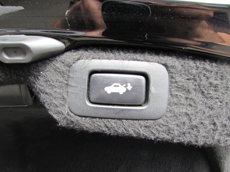2013 Lexus LS 460 L - Photo 27 - Dublin, CA 94568
