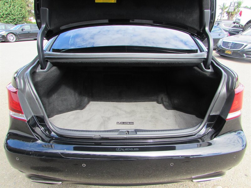 2013 Lexus LS 460 L - Photo 26 - Dublin, CA 94568