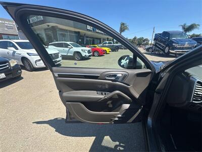 2016 Porsche Cayenne   - Photo 19 - Dublin, CA 94568