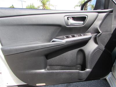 2015 Toyota Camry SE   - Photo 21 - Dublin, CA 94568