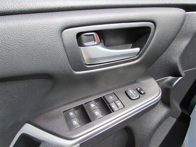 2015 Toyota Camry SE   - Photo 22 - Dublin, CA 94568