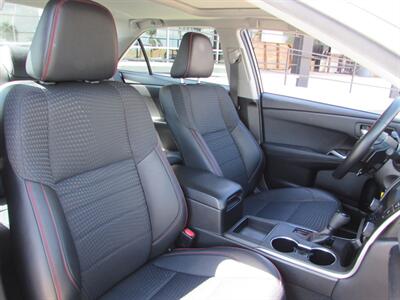 2015 Toyota Camry SE   - Photo 29 - Dublin, CA 94568