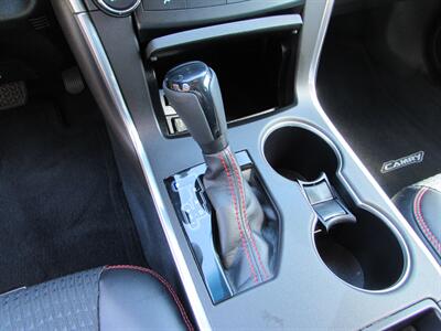 2015 Toyota Camry SE   - Photo 17 - Dublin, CA 94568