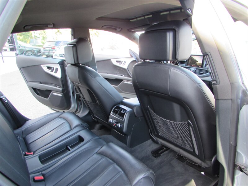 2012 Audi A7 3.0T quattro Prestige - Photo 24 - Dublin, CA 94568