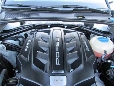 2016 Porsche Macan Turbo   - Photo 37 - Dublin, CA 94568