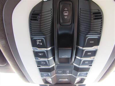 2016 Porsche Macan Turbo   - Photo 22 - Dublin, CA 94568