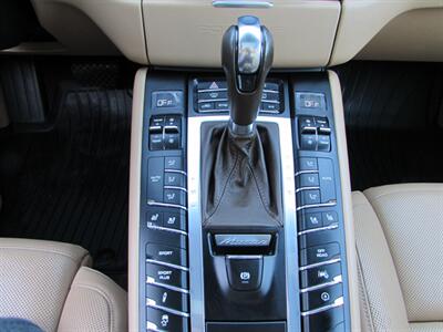 2016 Porsche Macan Turbo   - Photo 21 - Dublin, CA 94568
