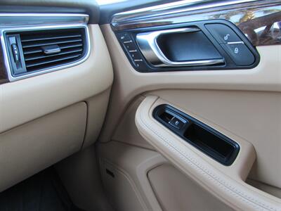 2016 Porsche Macan Turbo   - Photo 26 - Dublin, CA 94568