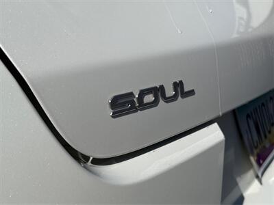 2023 Kia Soul LX - Photo 33 - Dublin, CA 94568