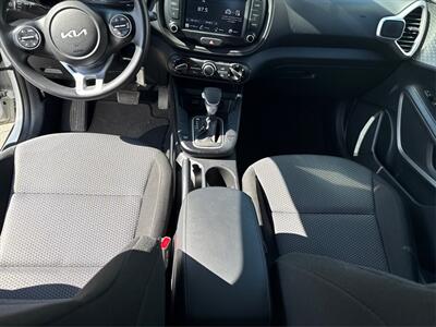 2023 Kia Soul LX - Photo 18 - Dublin, CA 94568