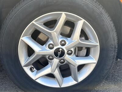 2023 Kia Soul LX - Photo 34 - Dublin, CA 94568
