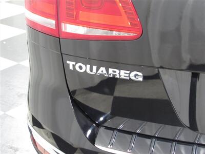 2016 Volkswagen Touareg VR6 Lux   - Photo 12 - Dublin, CA 94568