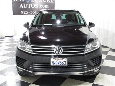 2016 Volkswagen Touareg VR6 Lux   - Photo 2 - Dublin, CA 94568