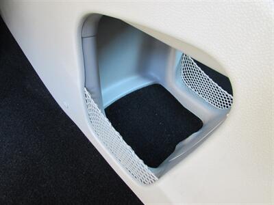 2017 Dodge Grand Caravan SXT   - Photo 23 - Dublin, CA 94568