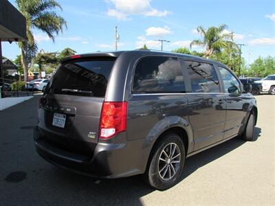 2017 Dodge Grand Caravan SXT   - Photo 8 - Dublin, CA 94568