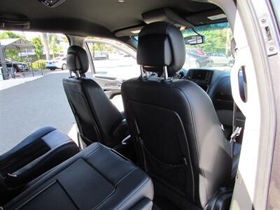 2017 Dodge Grand Caravan SXT   - Photo 31 - Dublin, CA 94568