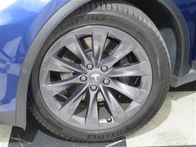 2018 Tesla Model X 75D   - Photo 94 - Dublin, CA 94568